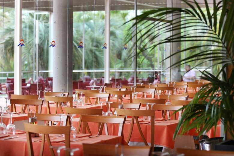 Aparthotel Costa Encantada