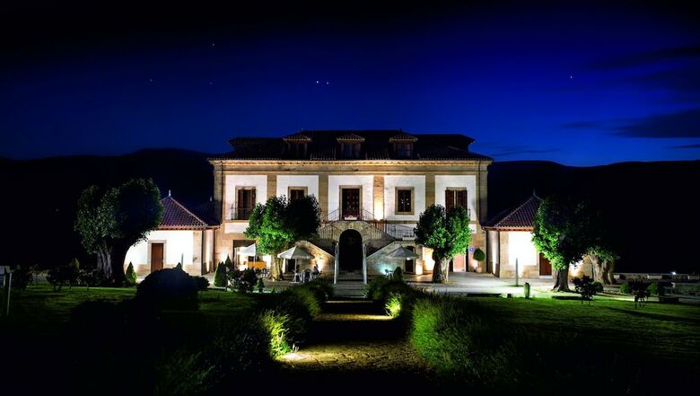 Hotel Iz�n Puerta de Gredos