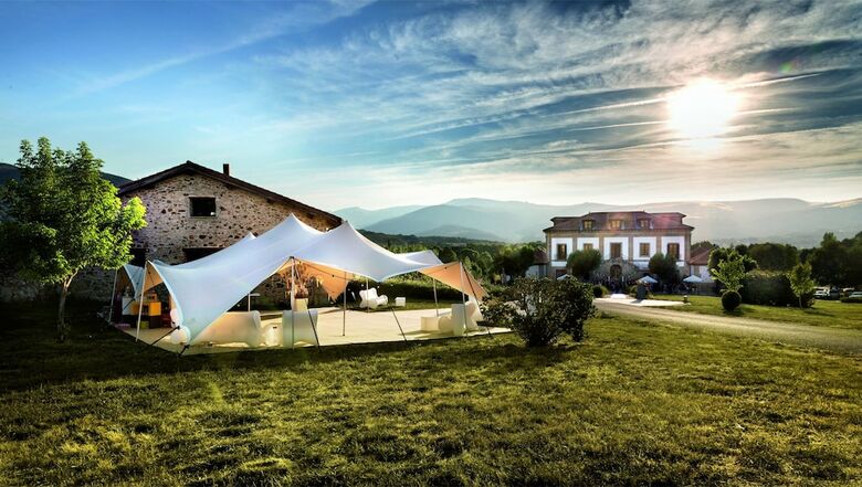 Hotel Iz�n Puerta de Gredos