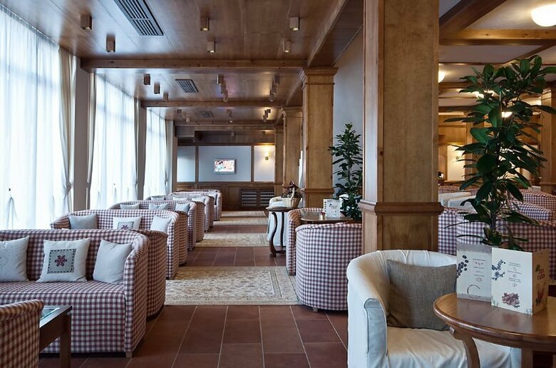 Alexander Services Holiday Apartments