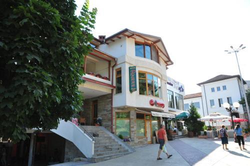 Plaza Family Hotel