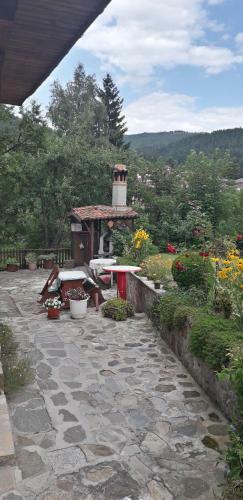 Hostal Mechta Guest House