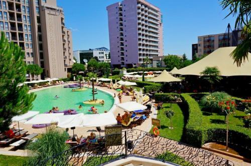 Gt Royal Beach Apartments
