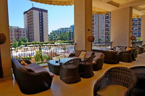 Gt Royal Beach Apartments