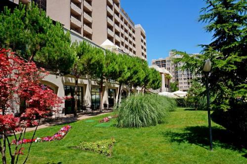 Gt Royal Beach Apartments