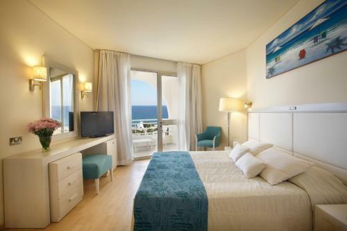 Golden Coast Beach Hotel