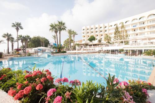 Golden Coast Beach Hotel