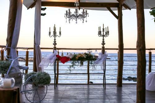 Golden Coast Beach Hotel