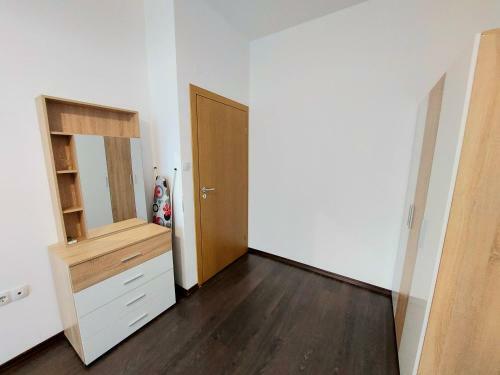 Family Apartments In Solmarin