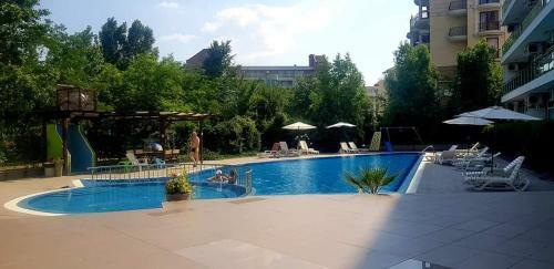 Family Apartments In Solmarin