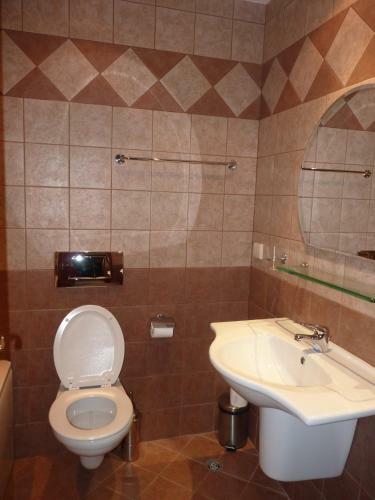 Pm Services Royal Plaza Apartments