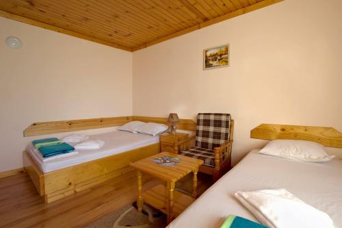 Hostal Guest House Edelweiss