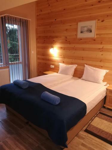 Hostal Guest House Edelweiss