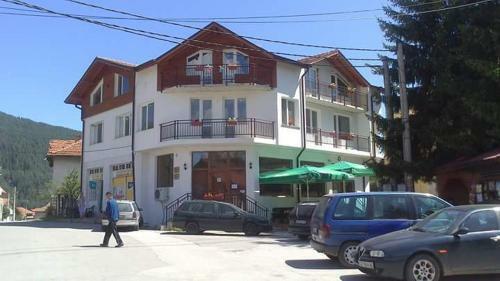 Hostal Guest House Edelweiss