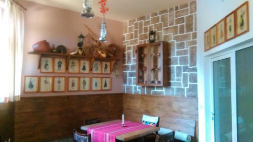Hostal Guest House Edelweiss