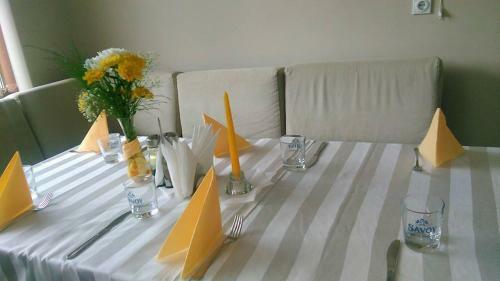 Hostal Guest House Edelweiss