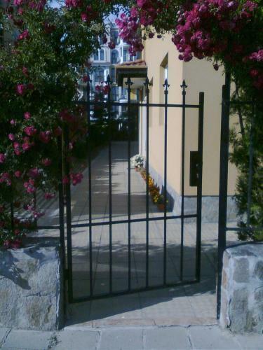 Yanis Apartment In Hermes Complex