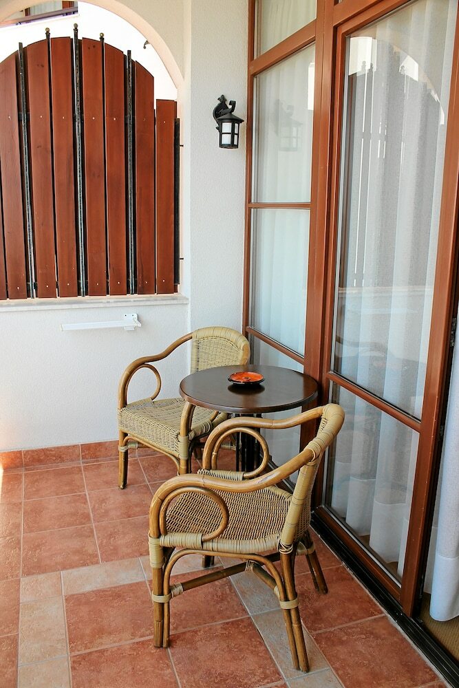 Helena Vip Villas And Suites