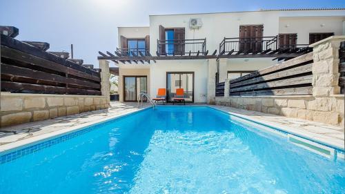 Rent Private Villa 010