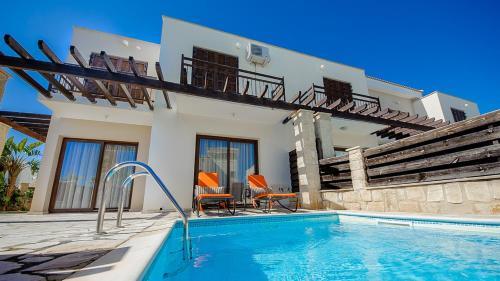 Rent Private Villa 010