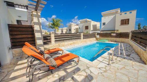 Rent Private Villa 010