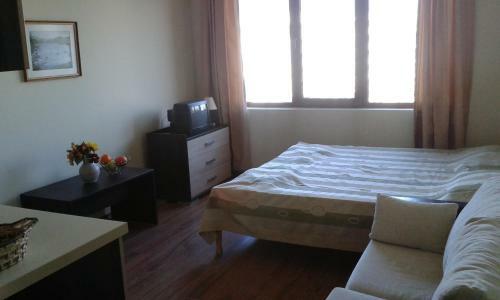 Summer Breeze Apartments