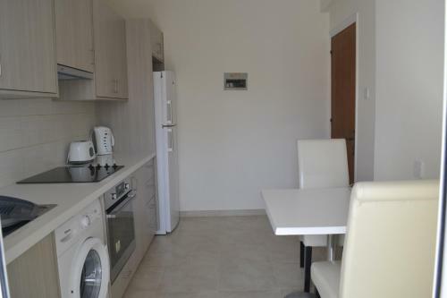 Takelena Apartments