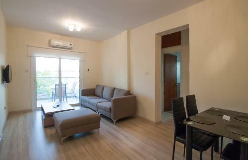 Takelena Apartments