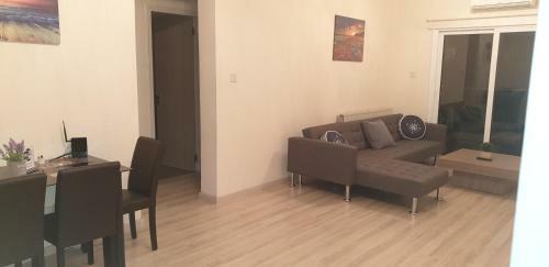 Takelena Apartments