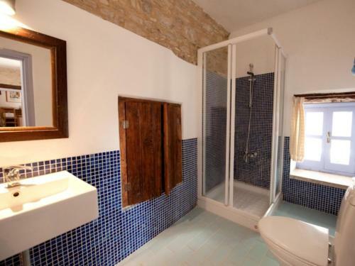 Apartment Tenta House