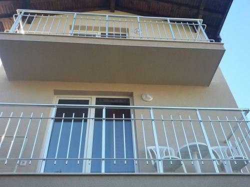 Hostal Guest House Tedi