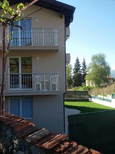 Hostal Guest House Tedi