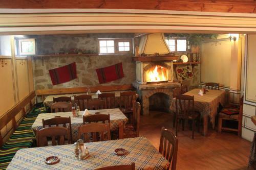 Hostal Guest House Todorini Kashti