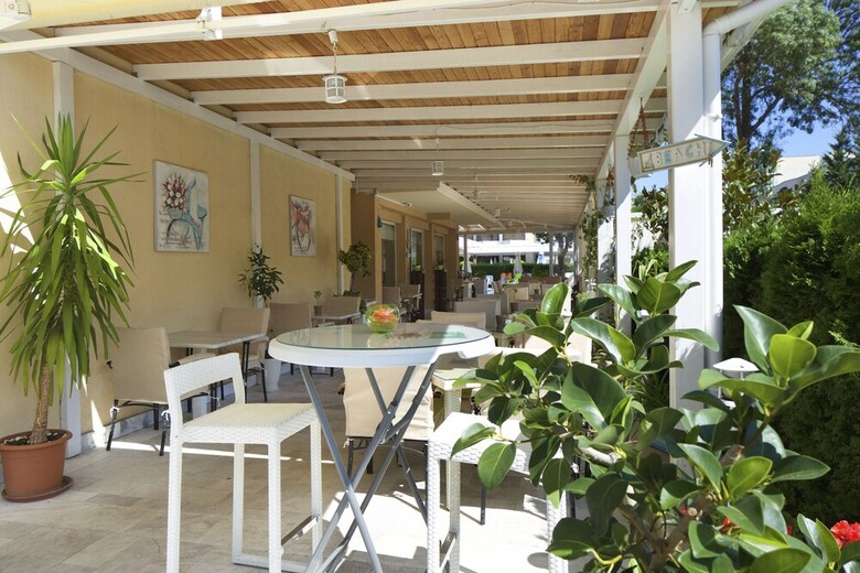 Karlovo Hotel