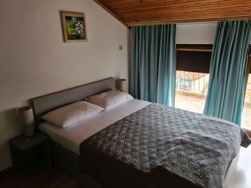 Hostal Guest House Lambovi