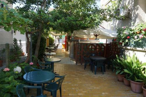 Hostal Guest House Lambovi