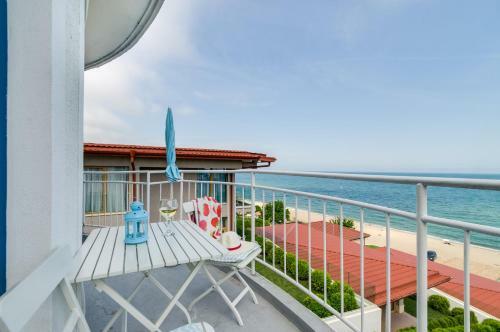 Apartamentos Villa White Dove