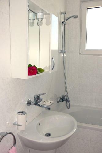 Apartamentos Villa White Dove