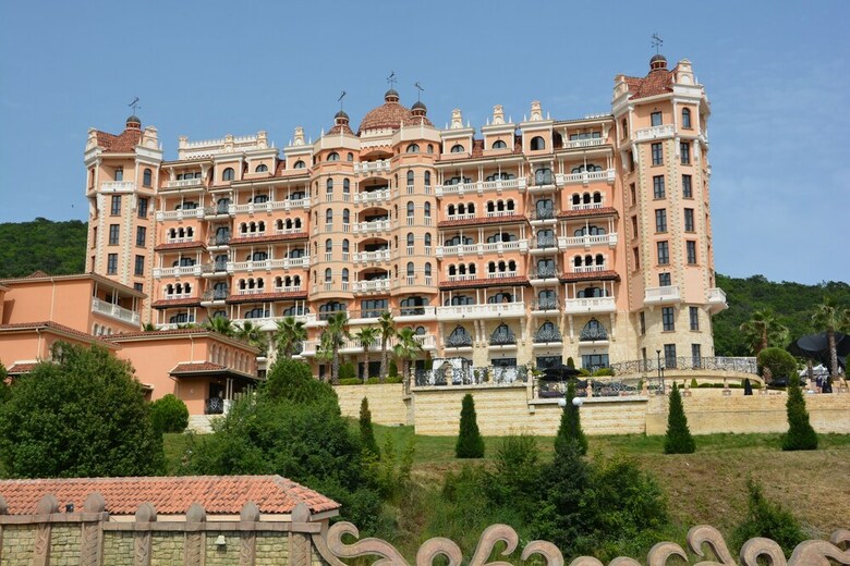 Menada Atrium Apartments