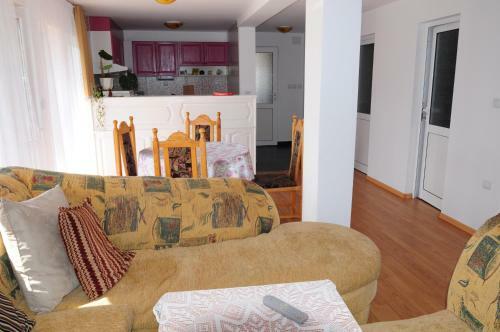 Guest House Dora