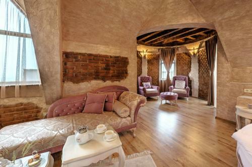 Hotel Royal Valentina Castle