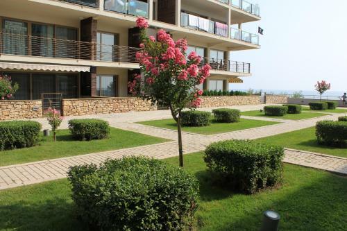 Private Apartments In Yoo Bulgaria Complex
