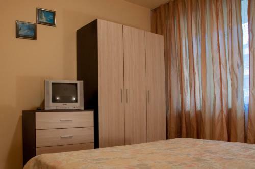 Hostal Edelvais Guest House