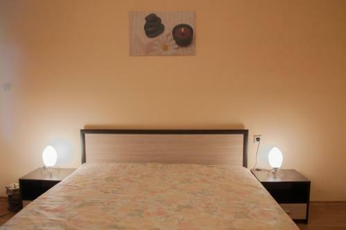 Hostal Edelvais Guest House
