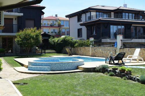 Paradise Bay Villas