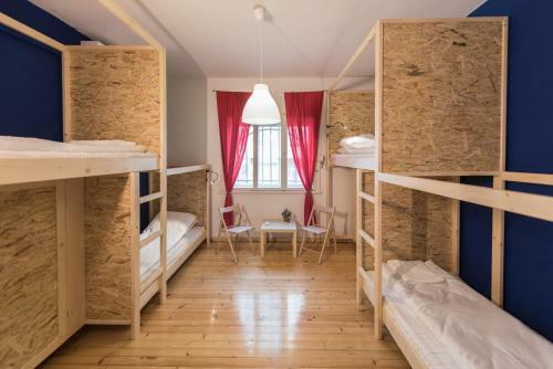 Hostal Best Rest Guest House