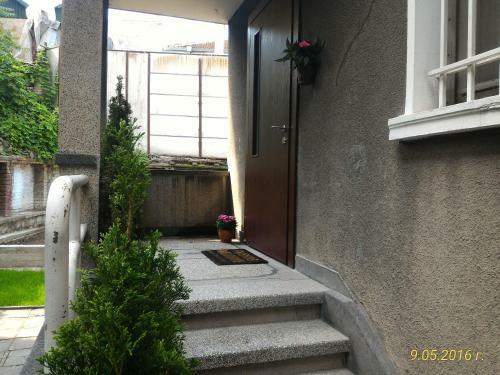 Hostal Best Rest Guest House