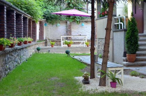 Hostal Best Rest Guest House