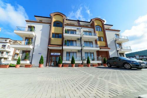 Hostal Stela Apartments