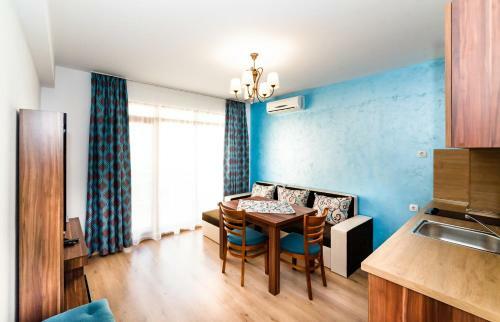 Hostal Stela Apartments